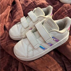 adidas Kids White Sneakers with Iridescent Stripe Accents